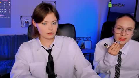 Snapshot of nikol_kitt chatting on 3, 10, 2025 Little Niko Help me reach my goals online show from 3, 10, 2025