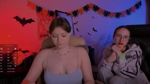 Snapshot of nikol_kitt chatting on 3, 11, 2025 Little Niko Help me reach my goals online show from 3, 11, 2025