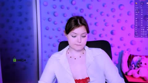 Snapshot of nikol_kitt chatting on 29, 11, 2025 Little Niko Help me reach my goals online show from 29, 11, 2025