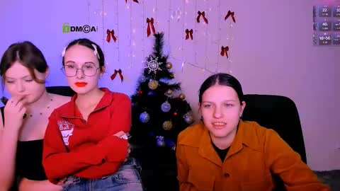 Snapshot of nikol_kitt chatting on 17, 1, 2026 Little Niko Help me reach my goals online show from 17, 1, 2026