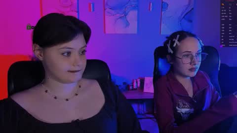 Snapshot of nikol_kitt chatting on 4, 2, 2026 Little Niko Help me reach my goals online show from 4, 2, 2026