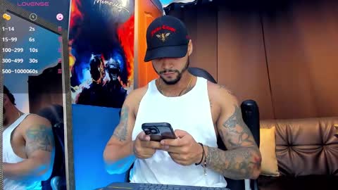 Snapshot of nikolahank1 chatting on 19, 1, 2025 Nikola Hank online show from 19, 1, 2025