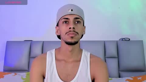 Snapshot of nikolay_dimitrov chatting on 17, 12, 2025 online show from 17, 12, 2025