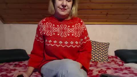Snapshot of nikole111 chatting on 5, 1, 2025 Nikole1 online show from 5, 1, 2025