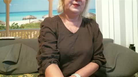 Snapshot of nikole111 chatting on 12, 2, 2025 Nikole1 online show from 12, 2, 2025