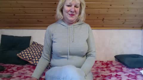 Snapshot of nikole111 chatting on 16, 2, 2025 Nikole1 online show from 16, 2, 2025
