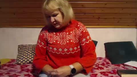 Snapshot of nikole111 chatting on 15, 10, 2025 Nikole1 online show from 15, 10, 2025