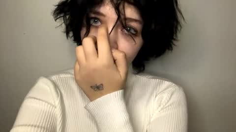 Snapshot of nikoli_naw chatting on 8, 1, 2025 nikoli_naw online show from 8, 1, 2025