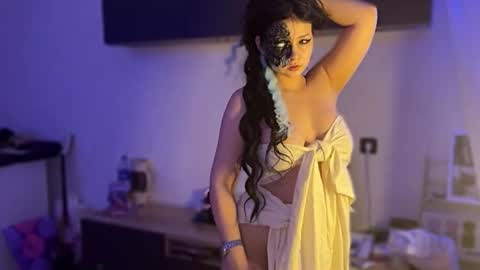 Snapshot of nikoli_naw chatting on 29, 10, 2025 nikoli_naw online show from 29, 10, 2025