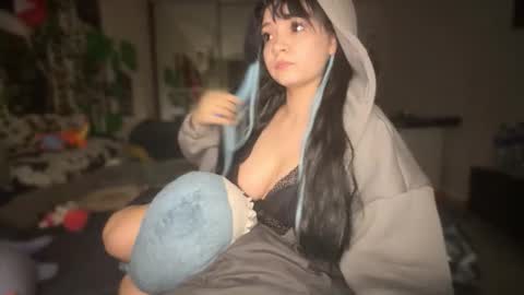 Snapshot of nikoli_naw chatting on 2, 12, 2025 nikoli_naw online show from 2, 12, 2025