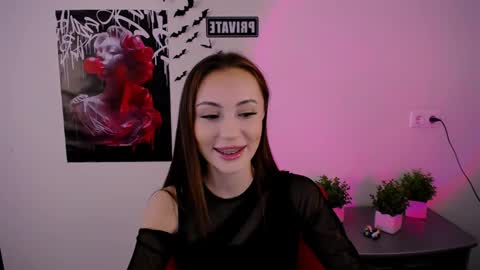 Snapshot of nikonara_ chatting on 8, 3, 2025 nikonara_ online show from 8, 3, 2025