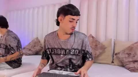 Snapshot of nikostone chatting on 17, 5, 2026 Niko Stone online show from 17, 5, 2026