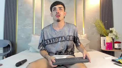 Snapshot of nikostone chatting on 28, 5, 2026 Niko Stone online show from 28, 5, 2026