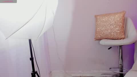     NIKY     online show from 22, 10, 2025