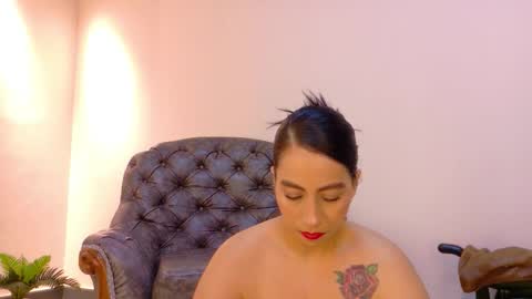  NIKY SMIT  online show from 9, 10, 2025