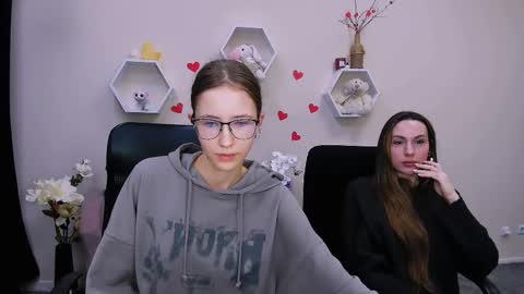 Snapshot of nila_luxe chatting on 12, 3, 2025 nila_luxe online show from 12, 3, 2025