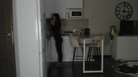 Bella online show from 24, 10, 2025