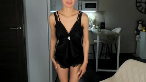 Snapshot of nilliluv chatting on 26, 4, 2026 Bella online show from 26, 4, 2026