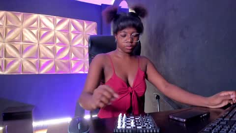Snapshot of nilosolem12 chatting on 28, 12, 2024 nilo solem online show from 28, 12, 2024