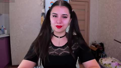 Nina online show from 19, 9, 2025