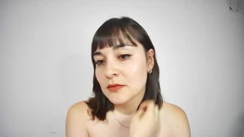 Snapshot of nina_alba chatting on 5, 7, 2026 Nina online show from 5, 7, 2026
