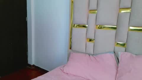 Nina Carther online show from 26, 11, 2025