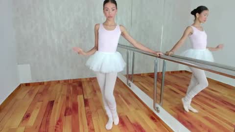 Natalia  FOLLOW ME ----  nathy po online show from 15, 2, 2025