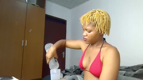 Nina online show from 15, 12, 2025