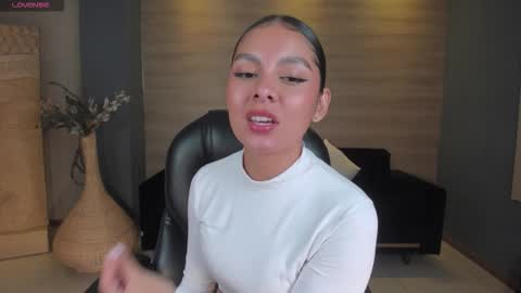 Nina online show from 8, 10, 2025