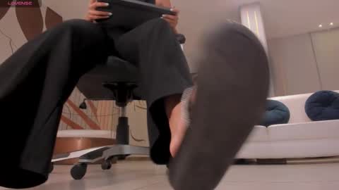 Nina online show from 27, 11, 2025