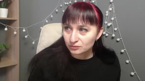 ninaflawlees online show from 9, 2, 2026