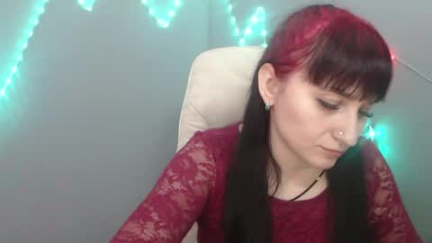 ninaflawlees online show from 25, 2, 2026