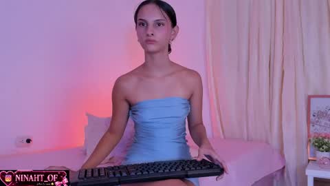 Snapshot of ninahtx chatting on 15, 5, 2026 ninahtx online show from 15, 5, 2026