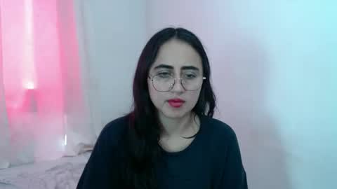 N I N A online show from 1, 11, 2025