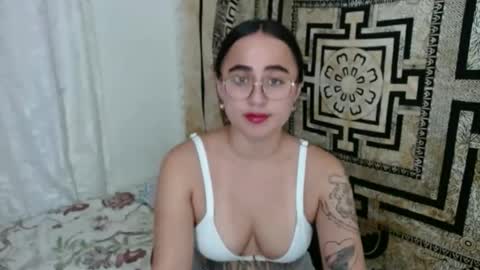 N I N A online show from 3, 11, 2025