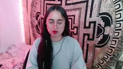 N I N A online show from 22, 11, 2025