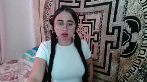 N I N A online show from 25, 11, 2025