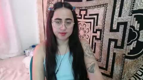 N I N A online show from 19, 12, 2025