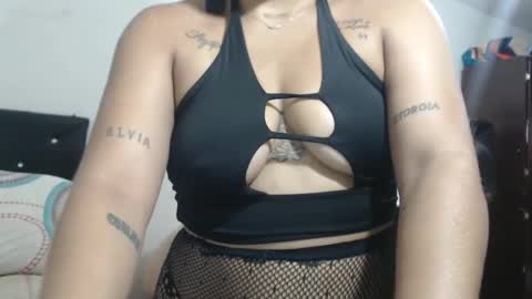 Ninapalmer online show from 5, 10, 2025