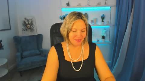 ninastarle online show from 5, 10, 2025