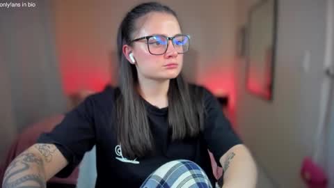 ninavolkov online show from 9, 2, 2025