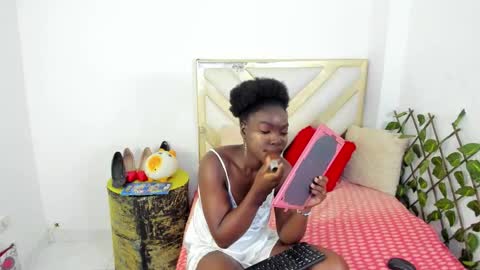 Ninawilins994 online show from 13, 9, 2025