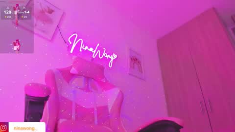 Snapshot of ninawong_ chatting on 10, 9, 2025 Nina online show from 10, 9, 2025