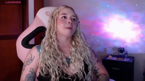 Snapshot of ninaxxstorm chatting on 5, 3, 2025 Nina online show from 5, 3, 2025