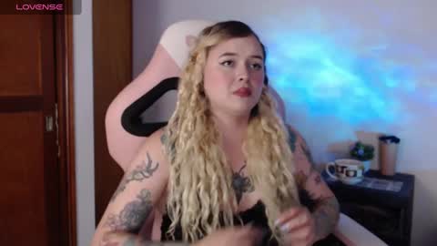 Snapshot of ninaxxstorm chatting on 28, 9, 2025 Nina online show from 28, 9, 2025