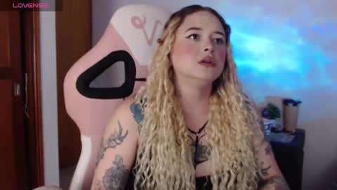 Snapshot of ninaxxstorm chatting on 15, 10, 2025 Nina online show from 15, 10, 2025