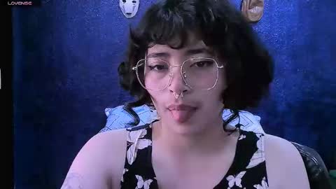 Snapshot of ninayellow chatting on 2, 3, 2026 Nina online show from 2, 3, 2026