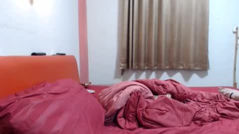 Snapshot of ninewladyboy chatting on 18, 5, 2026 ninew online show from 18, 5, 2026