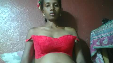 ninie246746 online show from 15, 1, 2025