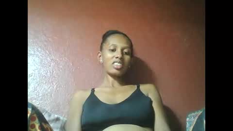 ninie246746 online show from 26, 2, 2025